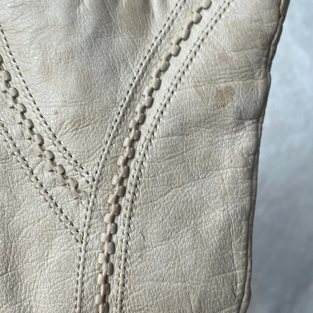 3‎ for $25! Antonio Murolo vintage  Cream Leather Gloves